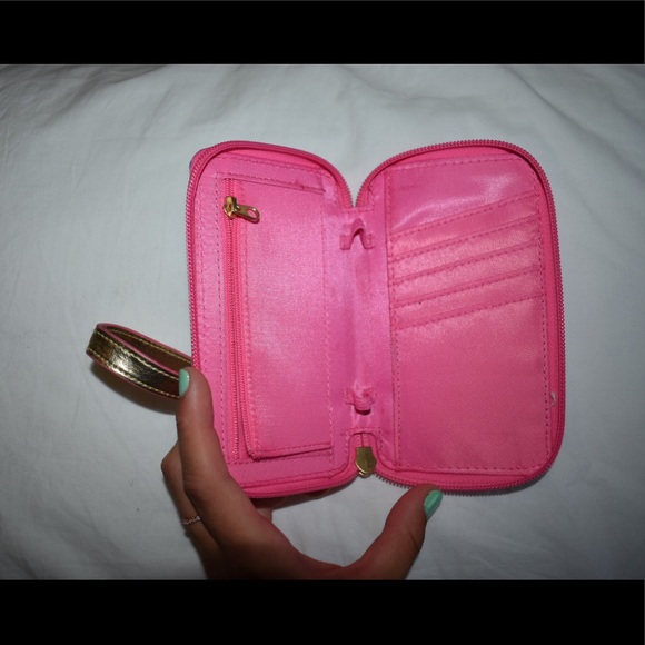 LILLY PULITZER wristlet - Picture 3 of 3